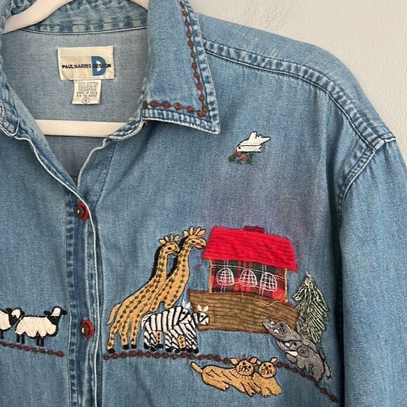Vintage Women’s Small denim shirt Noah’s Arc animal theme Grandmacore - Picture 4 of 14